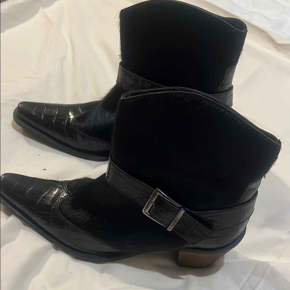 Chat Chat Black Leather Women's Boots